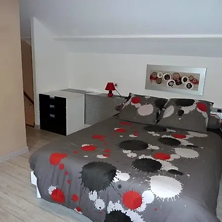 Panzió En Rouge Et Noir 3*
