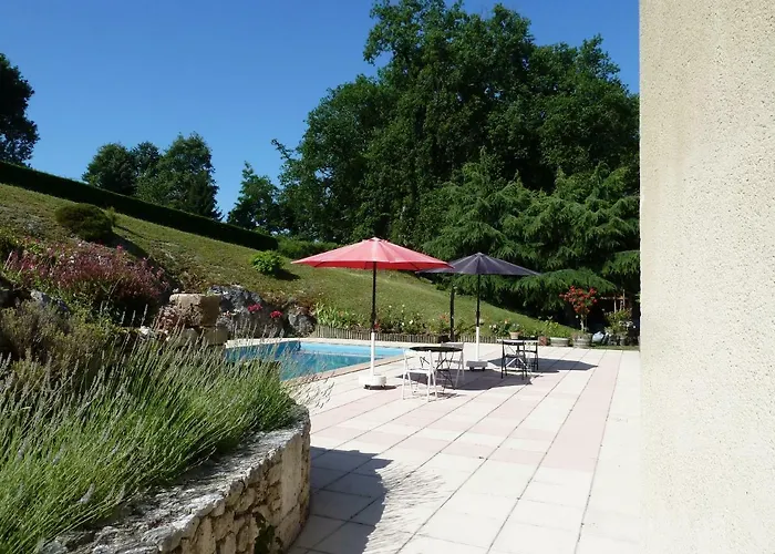 فندق مبيت وإفطار En Rouge Et Noir مونبازيلاك