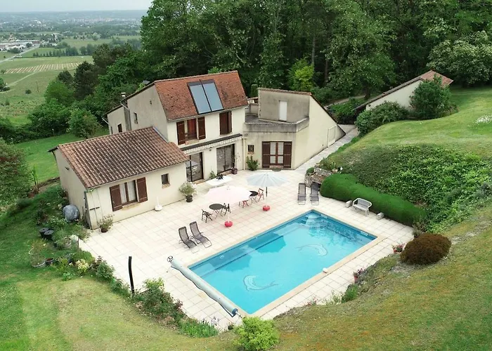 En Rouge Et Noir مونبازيلاك